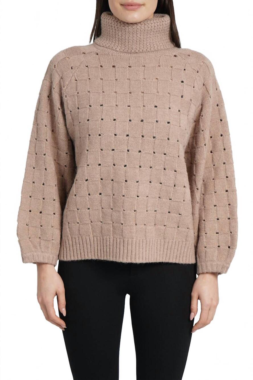 NEW LOVE TOKEN winnie turtleneck sweater in oatmeal